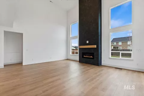 Living - 6340 W Largo Dr #ALPINE - TBB, Eagle, ID 83646 photo 1 of 2