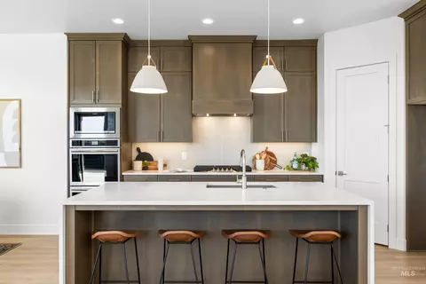 Kitchen - 6378 W Largo Dr #ROGUE -TBB, Eagle, ID 83616 photo 2 of 7