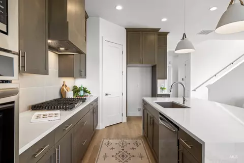 Kitchen - 6378 W Largo Dr #ROGUE -TBB, Eagle, ID 83616 photo 4 of 7