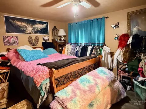 Bedroom - 335 N Pine St, Peck, ID 83545 photo 1 of 3