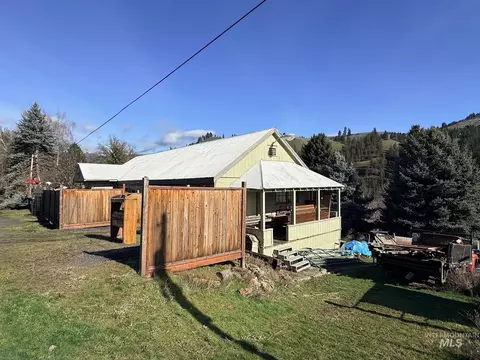 Exterior - 335 N Pine St, Peck, ID 83545 photo 11 of 13