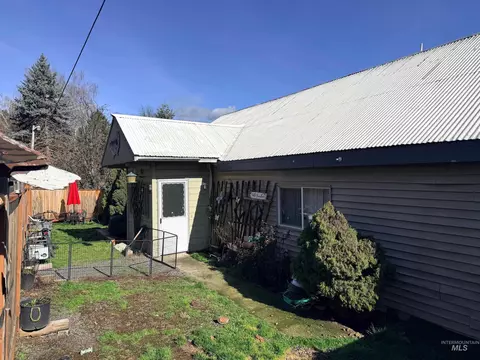 Exterior - 335 N Pine St, Peck, ID 83545 photo 3 of 13