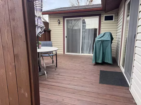 Exterior - 1145 Utah St, Gooding, ID 83330 photo 10 of 14