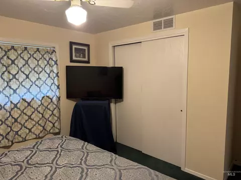 Bedroom - 1145 Utah St, Gooding, ID 83330 photo 2 of 6