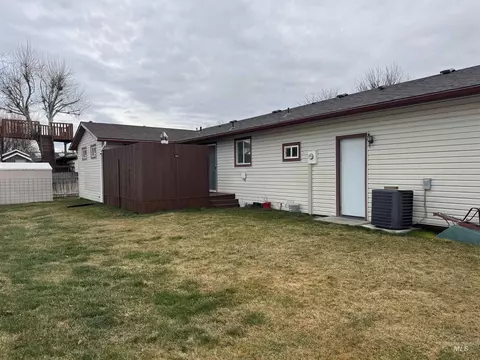 Exterior - 1145 Utah St, Gooding, ID 83330 photo 7 of 14