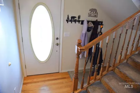 Entry Way - 1065 Loafer Ln, Weiser, ID 83672 photo 3 of 4