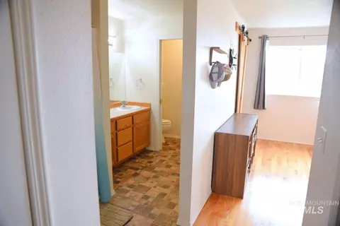 Entry Way - 1065 Loafer Ln, Weiser, ID 83672 photo 4 of 4