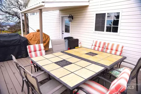 Exterior - 1065 Loafer Ln, Weiser, ID 83672 photo 3 of 3