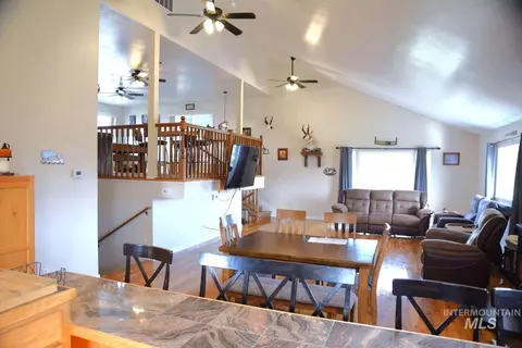 Dining - 1065 Loafer Ln, Weiser, ID 83672 photo 1 of 2