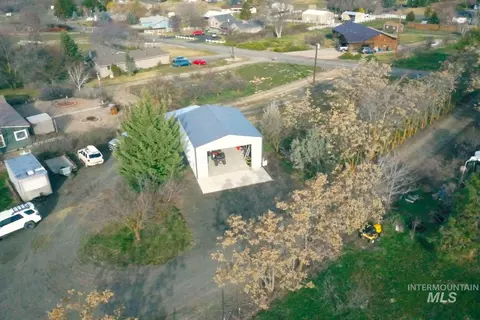 View/Area - 1065 Loafer Ln, Weiser, ID 83672 photo 1 of 2