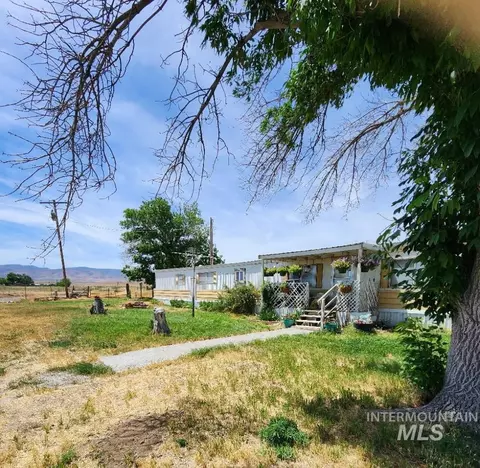 2712 13th Ave, Vale, OR 97918