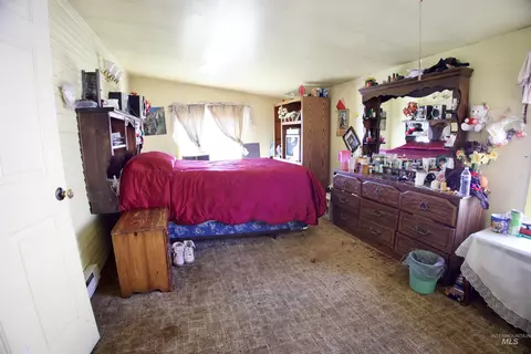 Bedroom - 643 Conant Ave, Burley, ID 83318 photo 3 of 3