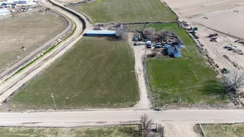 20286 Travis Rd, Wilder, ID 83676