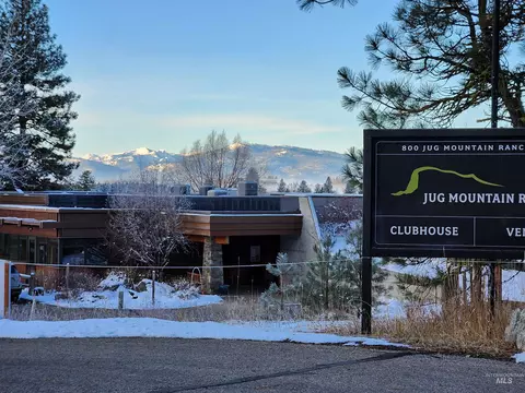 15 Vernon Ct, Mccall, ID 83638