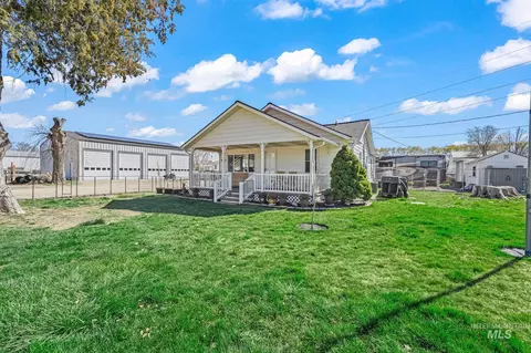 7227 Birch Ln, Nampa, ID 83687