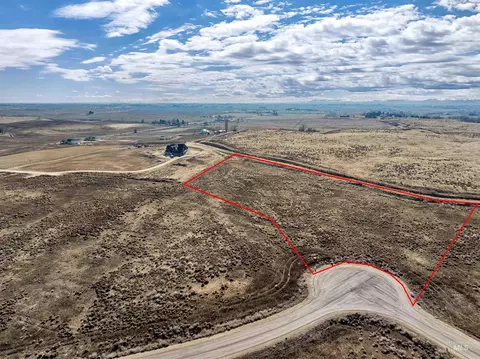 10205 Copperhead Ln, Caldwell, ID 83600