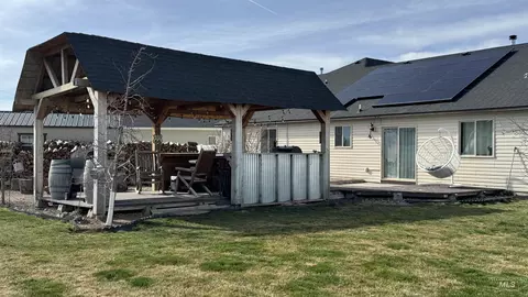 Exterior - 817 Owl Ct, Jerome, ID 83338 photo 3 of 11