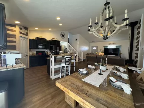 Dining - 817 Owl Ct, Jerome, ID 83338 photo 1 of 1
