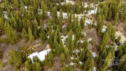 13 Sarah Way, Cascade, ID 83611 photo 5