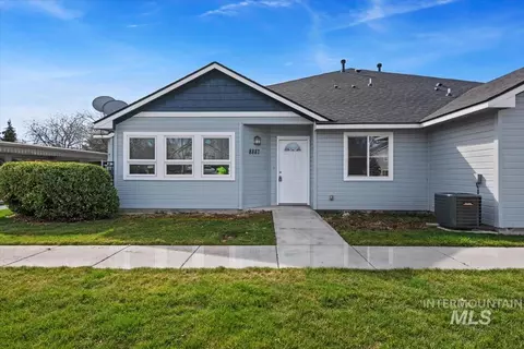 8887 W Candleston Ln, Boise, ID 83709