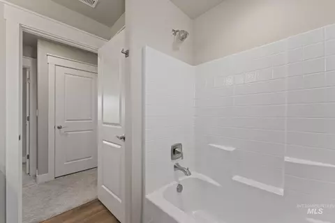 Entry Way - 816 Jack Ave, Jerome, ID 83338 photo 5 of 6