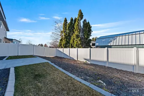 Exterior - 816 Jack Ave, Jerome, ID 83338 photo 4 of 5