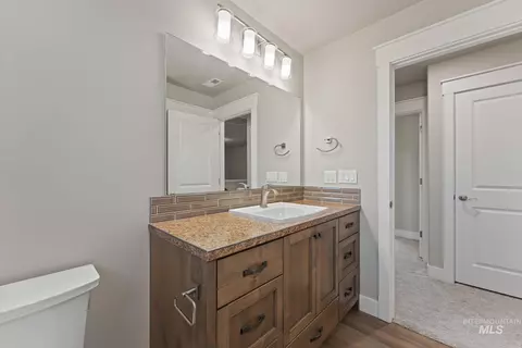 Bath - 816 Jack Ave, Jerome, ID 83338 photo 5 of 5