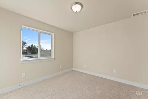 Bedroom - 812 Jack Ave, Jerome, ID 83338 photo 9 of 10