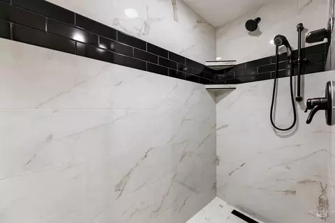 Bath - 79 W Aikens St #203, Eagle, ID 83616 photo 3 of 4