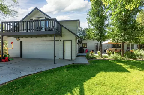 Exterior - 150 E Hubbard, Kuna, ID 83634 photo 4 of 6