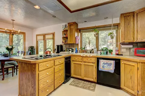 Kitchen - 150 E Hubbard, Kuna, ID 83634 photo 2 of 2