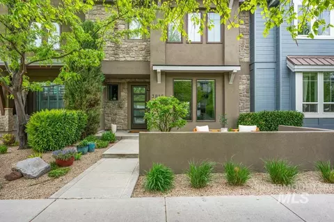 3816 E Parkcenter Blvd, Boise, ID 83716