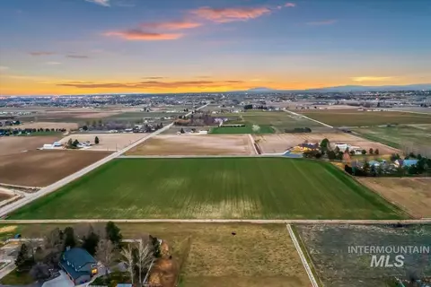 000 W Foxy Ln, Kuna, ID 83634