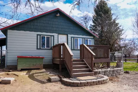 23466 Freezeout Rd, Caldwell, ID 83607