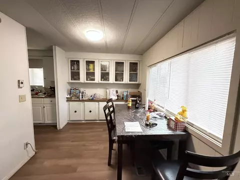 415 E 1st Ave, Jerome, ID 83338 photo 3