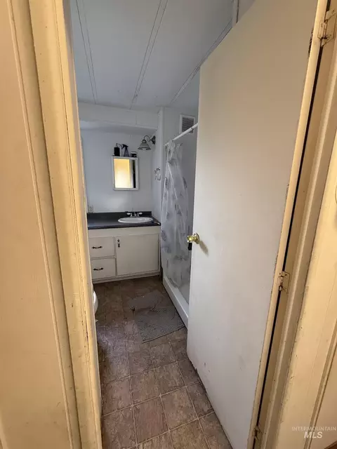 415 E 1st Ave, Jerome, ID 83338 photo 5