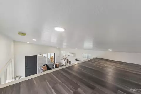 Entry Way - 116 Raven Loop, Cascade, ID 83611 photo 1 of 1