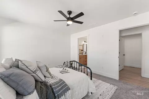 Bedroom - 1330 19th Ave E, Jerome, ID 83338 photo 5 of 6