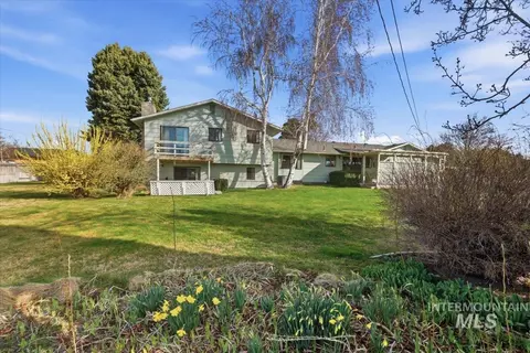 931 Sherman Way, Nampa, ID 83686