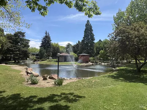 1095 N Camelot Dr, Boise, ID 83704