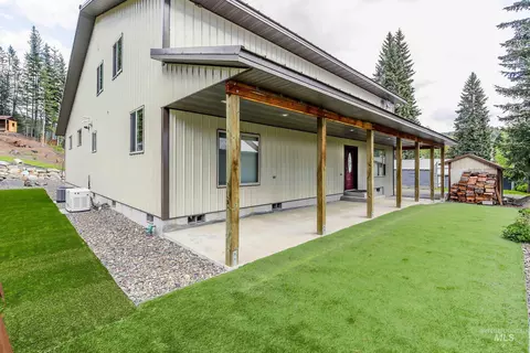 Exterior - 110 S 3rd Ave, Pierce, ID 83546 photo 3 of 7
