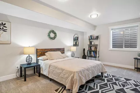 Bedroom - 744 Midnight Sun Loop, Twin Falls, ID 83301 photo 6 of 9