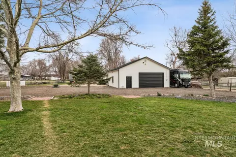 Exterior - 710 Keogh Ln, Caldwell, ID 83607 photo 3 of 15