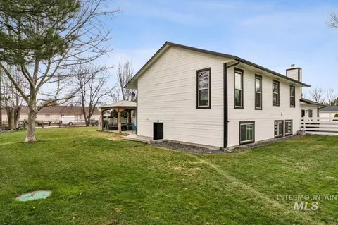 Exterior - 710 Keogh Ln, Caldwell, ID 83607 photo 12 of 15