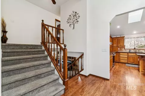 Entry Way - 710 Keogh Ln, Caldwell, ID 83607 photo 3 of 4
