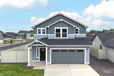 729 SW Mendenhall St, Mountain Home, ID 83647