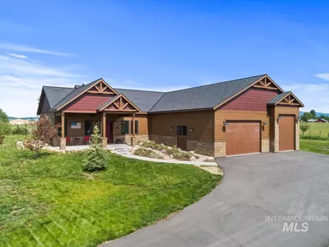 13917 Sky View Ct, Mccall, ID 83638