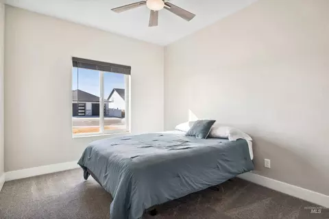 Bedroom - 704 Midnight Sun Loop, Twin Falls, ID 83301 photo 4 of 5