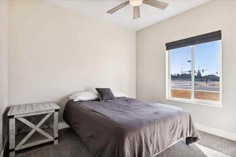 Bedroom - 704 Midnight Sun Loop, Twin Falls, ID 83301 photo 3 of 5