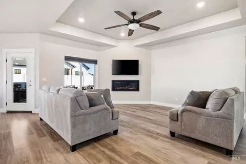 Living - 704 Midnight Sun Loop, Twin Falls, ID 83301 photo 1 of 2